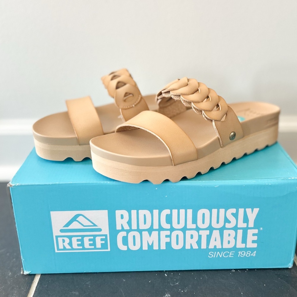 Reef Women's Cushion Vista Hi Twist Sandal